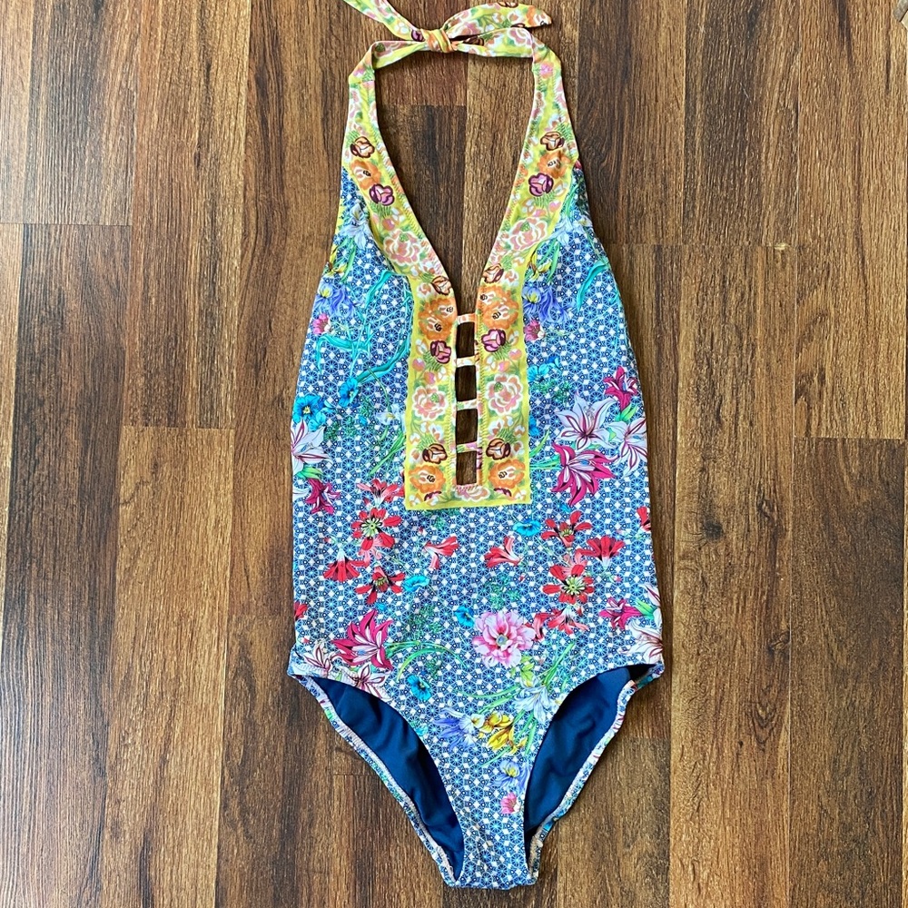 Johnny Was Seaton floral 1 piece swimsuit w deep notch V-neck halter neck Sz M